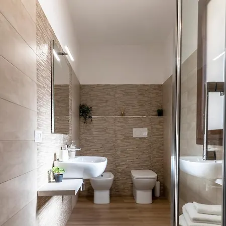 Lumen House דירה