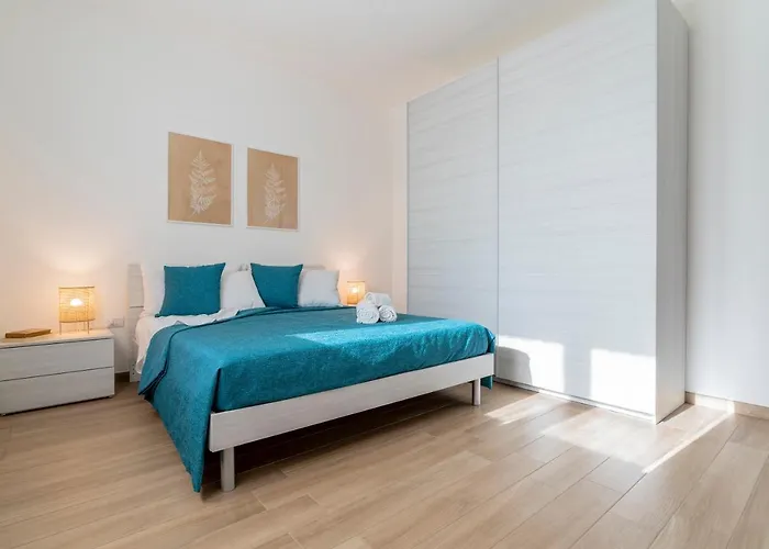 Lumen House Apartment